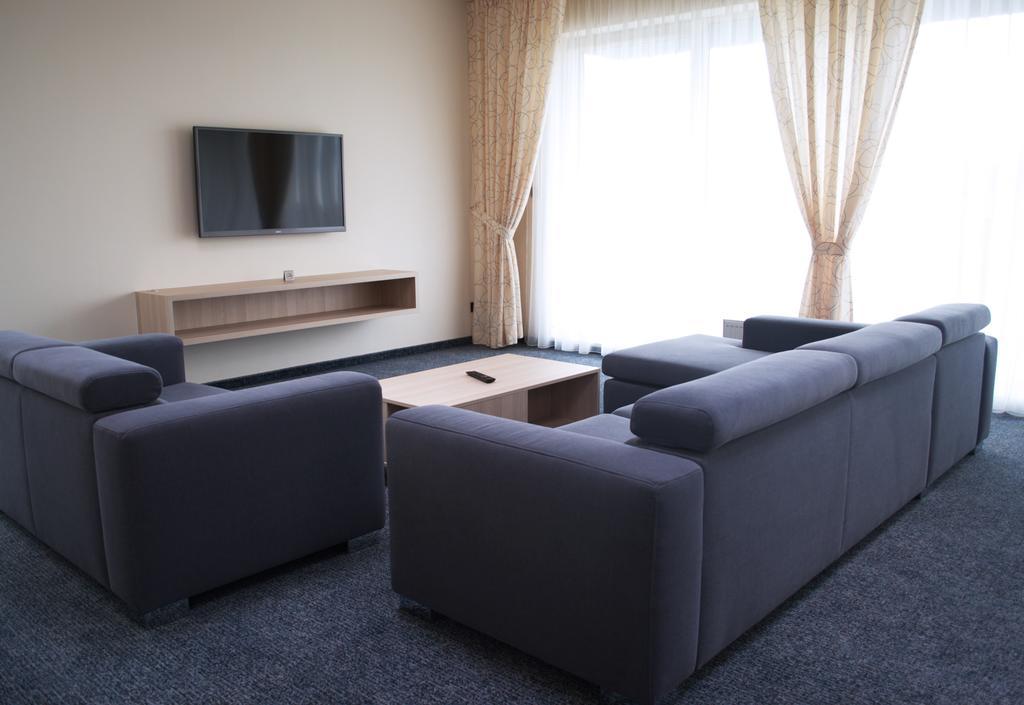 Hotel 99 Chomutov Oda fotoğraf