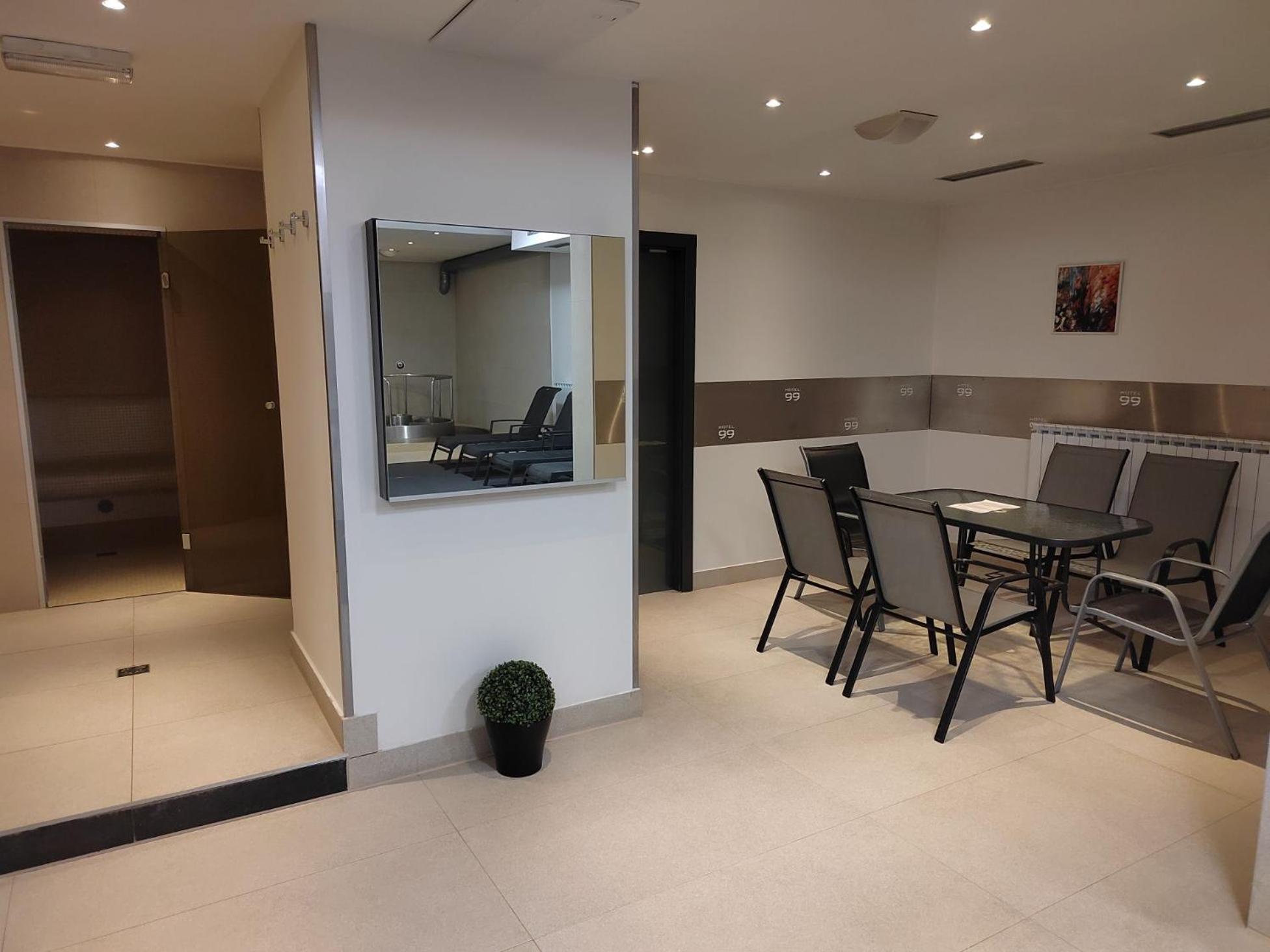 Hotel 99 Chomutov Dış mekan fotoğraf
