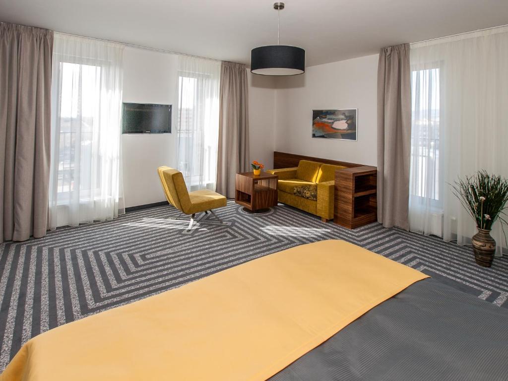 Hotel 99 Chomutov Oda fotoğraf