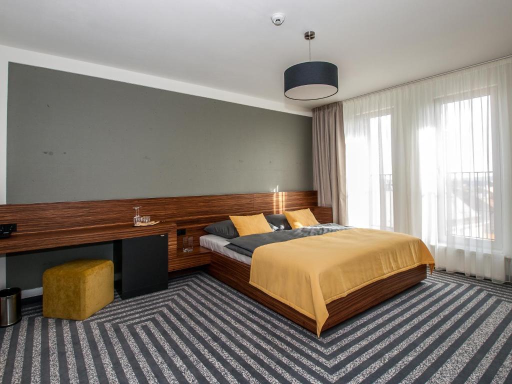 Hotel 99 Chomutov Oda fotoğraf